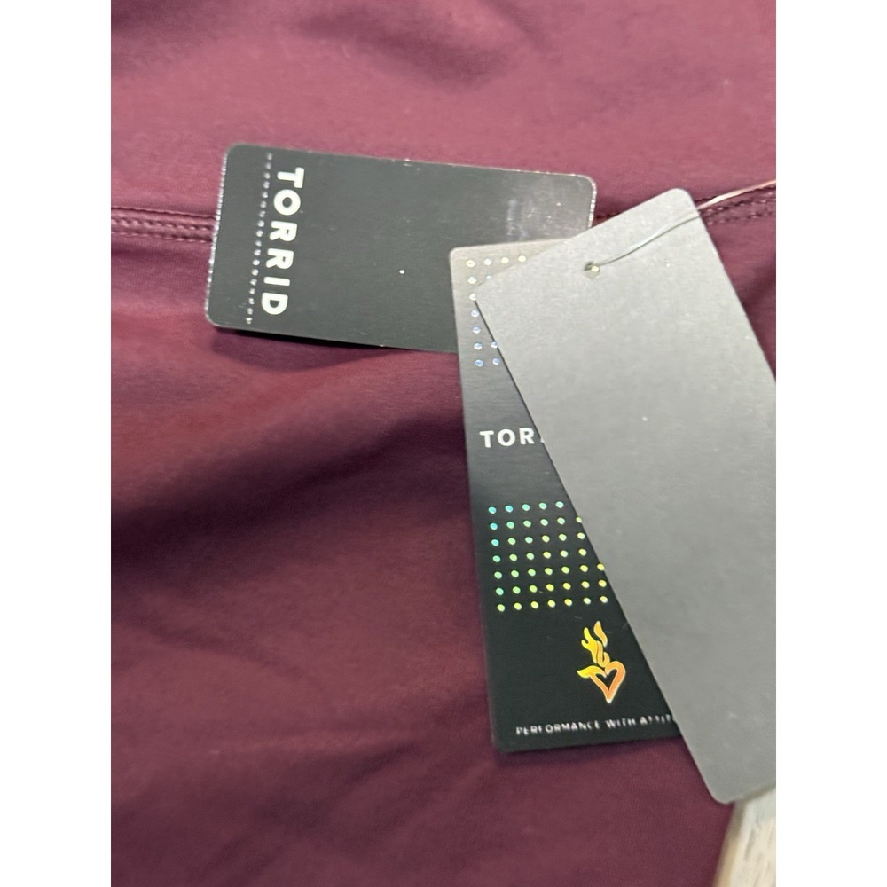 Torrid Active High Rise Crop Leggings Women's Size 2 Burgundy Stretch NWT - Picture 4 of 12